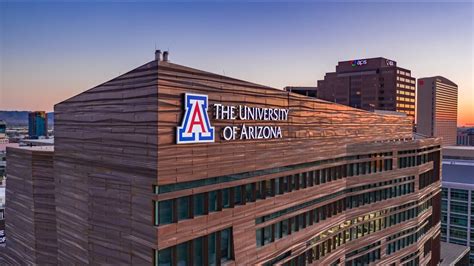 ARIZONA COLLEGE .